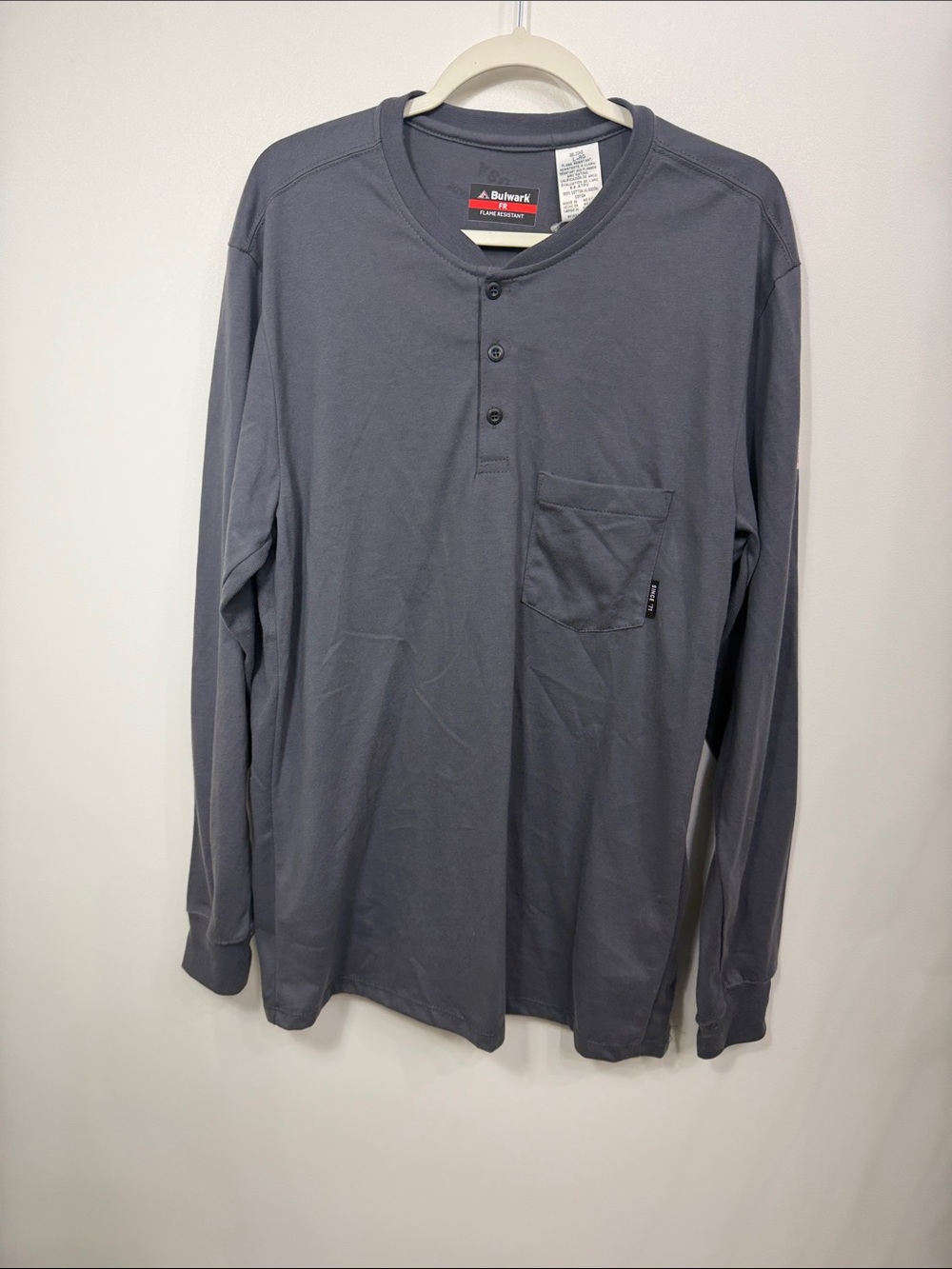 Bulwark Men’s flame resistant Cat 2 gray long sleeve shirt size large reg.NWT.